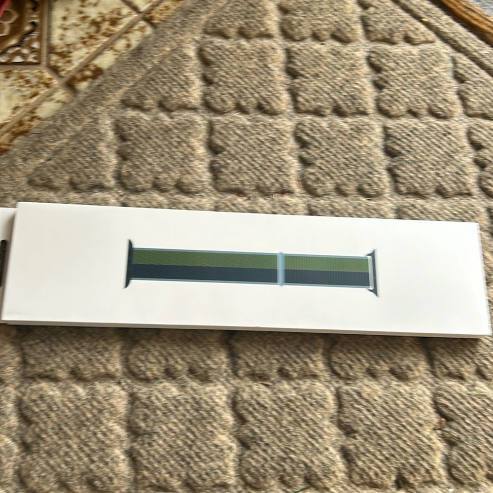 Apple Watch band NEVER OPENED 45mm